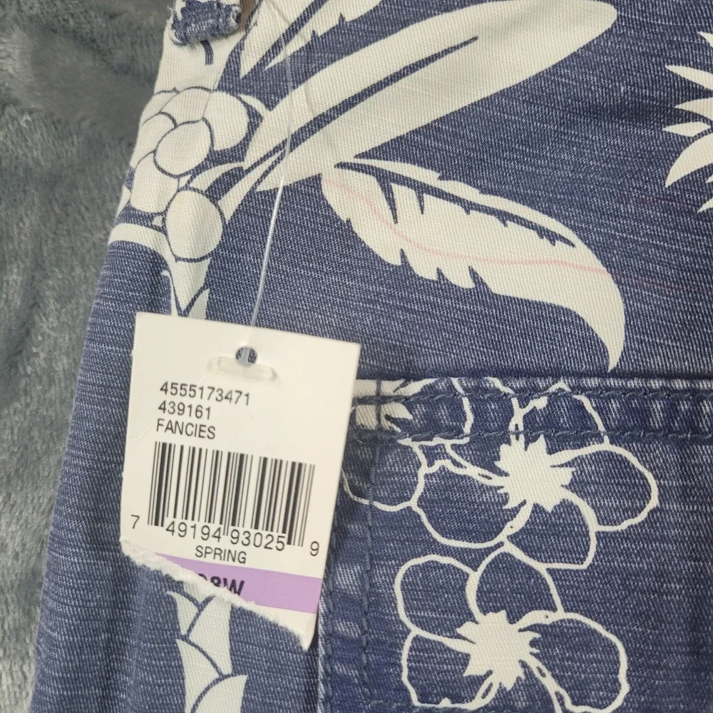 IZOD Shorts Men 38 Hawaiian Denim Pineapple Rock‎ Washed NWT